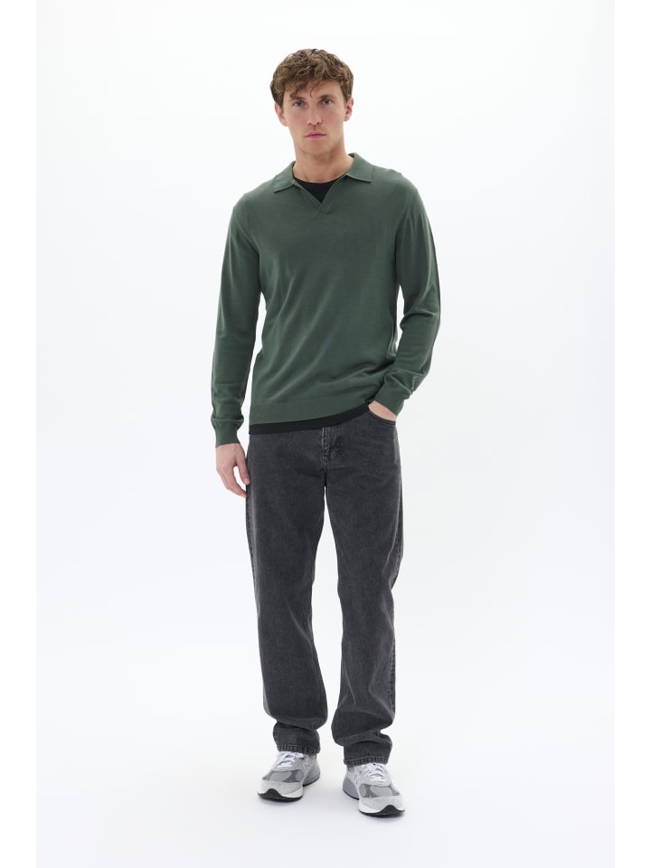 Свитер прямого кроя Mapolo цвета Thyme Matinique
Свитер прямого кроя Mapolo цвета Thyme Matinique