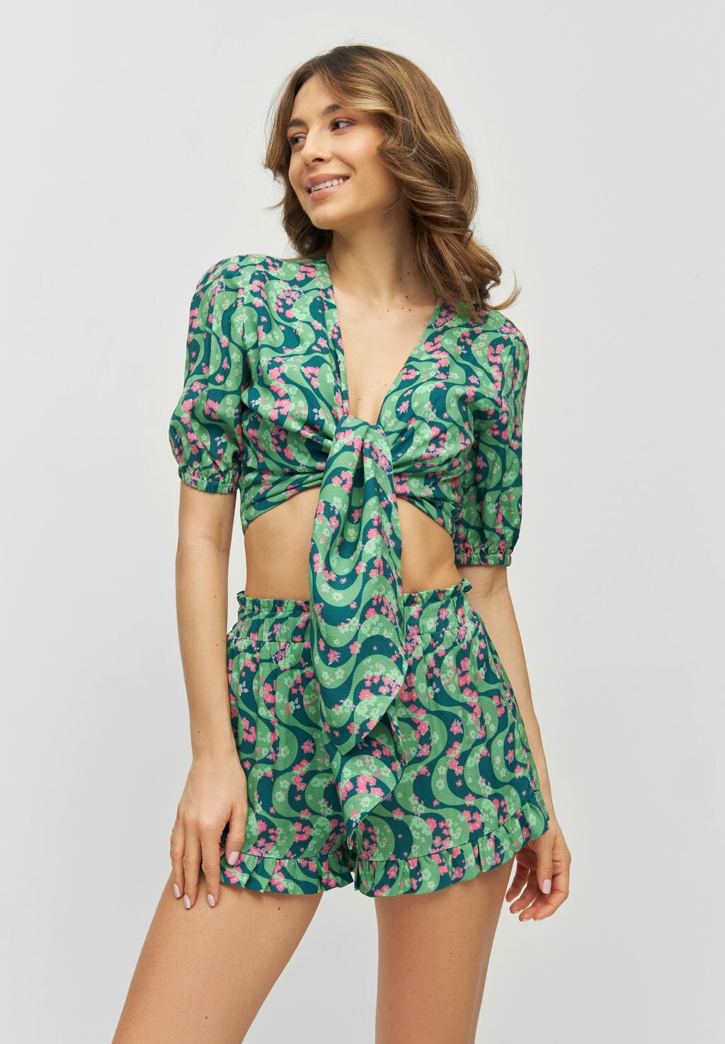 Шорты Laurella, зеленый
Шорты Laurella, зеленый