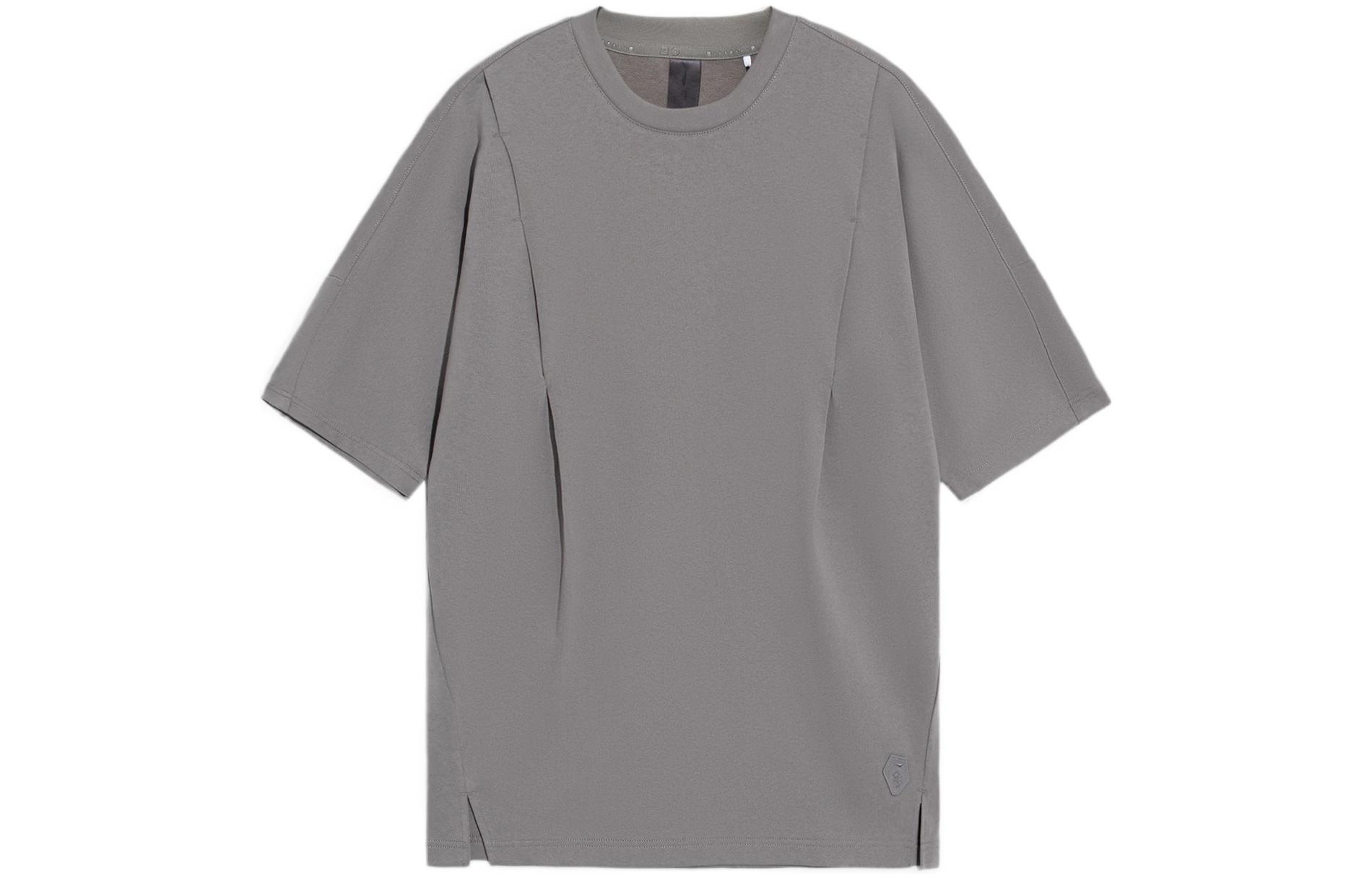 Футболка мужская морозно-серая LiNing
Футболка мужская морозно-серая LiNing