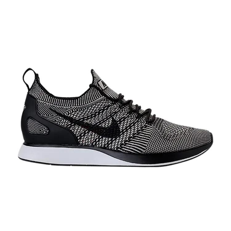 Кроссовки Air Zoom Mariah Flyknit Racer 'Charcoal', черный 
Кроссовки Air Zoom Mariah Flyknit Racer 'Charcoal', черный