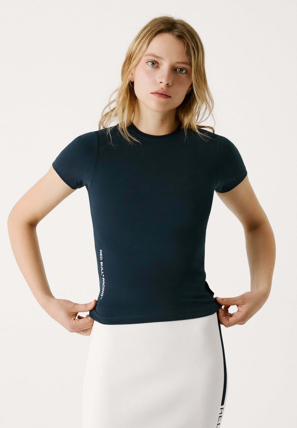 Базовая футболка Red Bull Racing x Pepe Jeans, темно-синий
Базовая футболка Red Bull Racing x Pepe Jeans, темно-синий