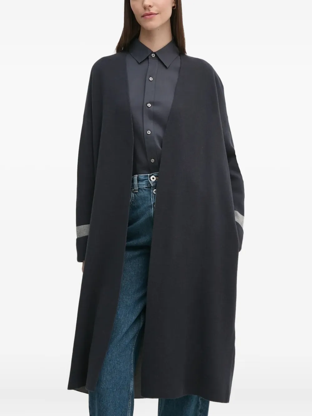 Удлиненный кардиган с серыми вставками Barbour, синий
Удлиненный кардиган с серыми вставками Barbour, синий