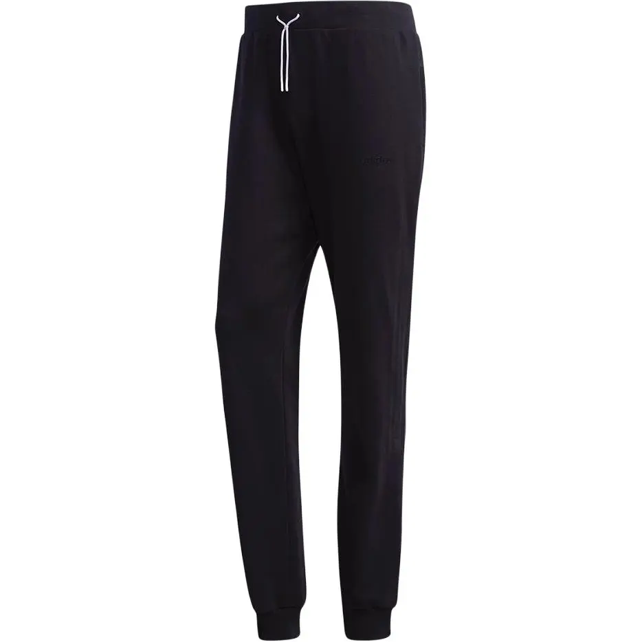 Трикотажные спортивные брюки мужские черные Adidas
Трикотажные спортивные брюки мужские черные Adidas