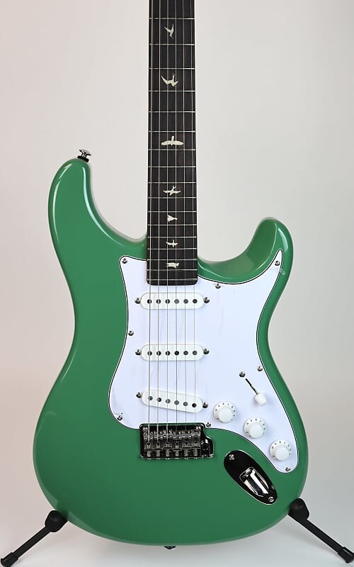 Электрогитара Paul Reed Smith SE Silver Sky John Mayer Evergreen
Электрогитара Paul Reed Smith SE Silver Sky John Mayer Evergreen