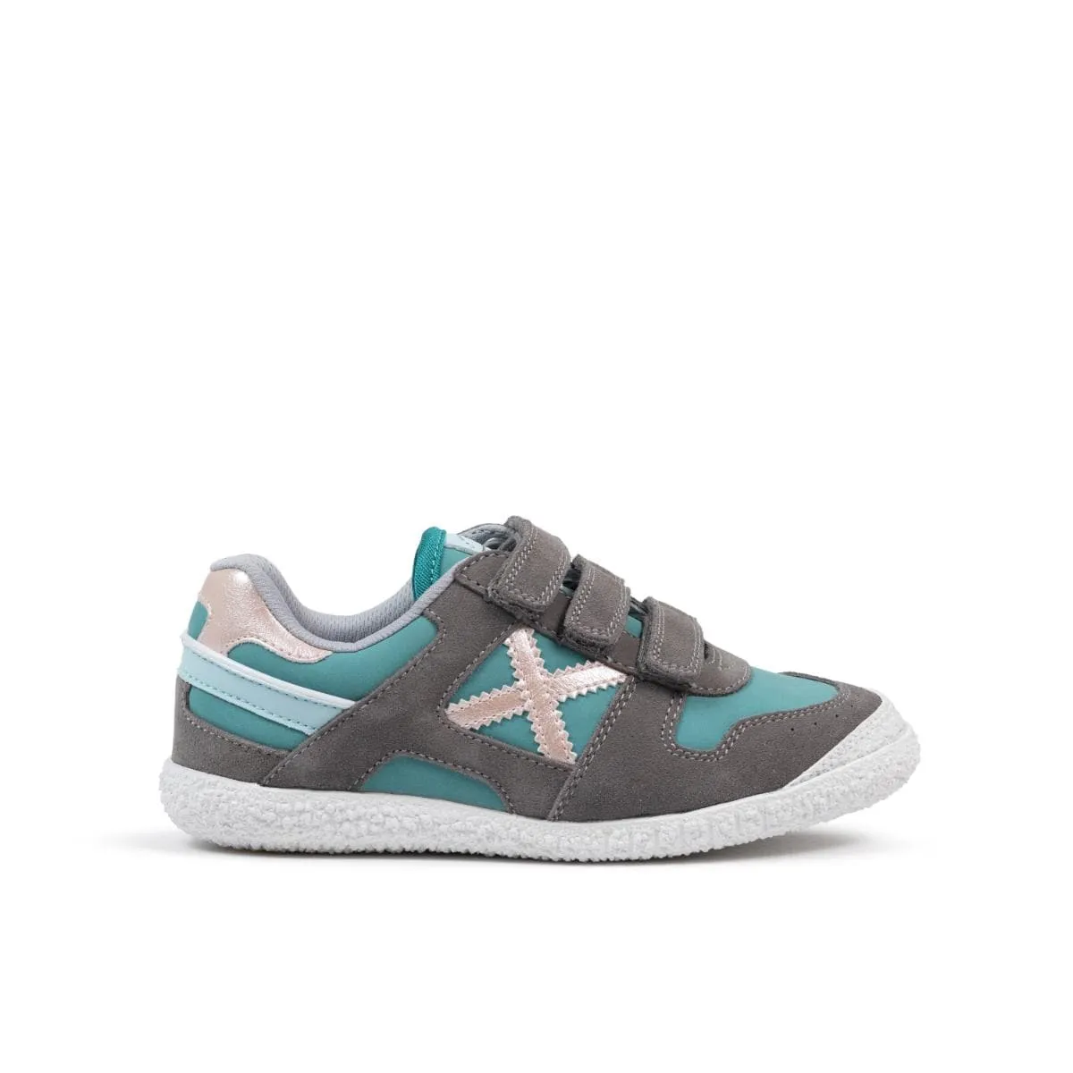 Повседневные кроссовки для детей MINI TRACK VCO 111 Munich, черный
Повседневные кроссовки для детей MINI TRACK VCO 111 Munich, черный