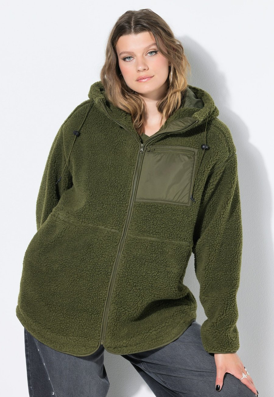 Флисовая куртка Studio Untold TEDDY LANGARM, Palm Green/Green
Флисовая куртка Studio Untold TEDDY LANGARM, Palm Green/Green