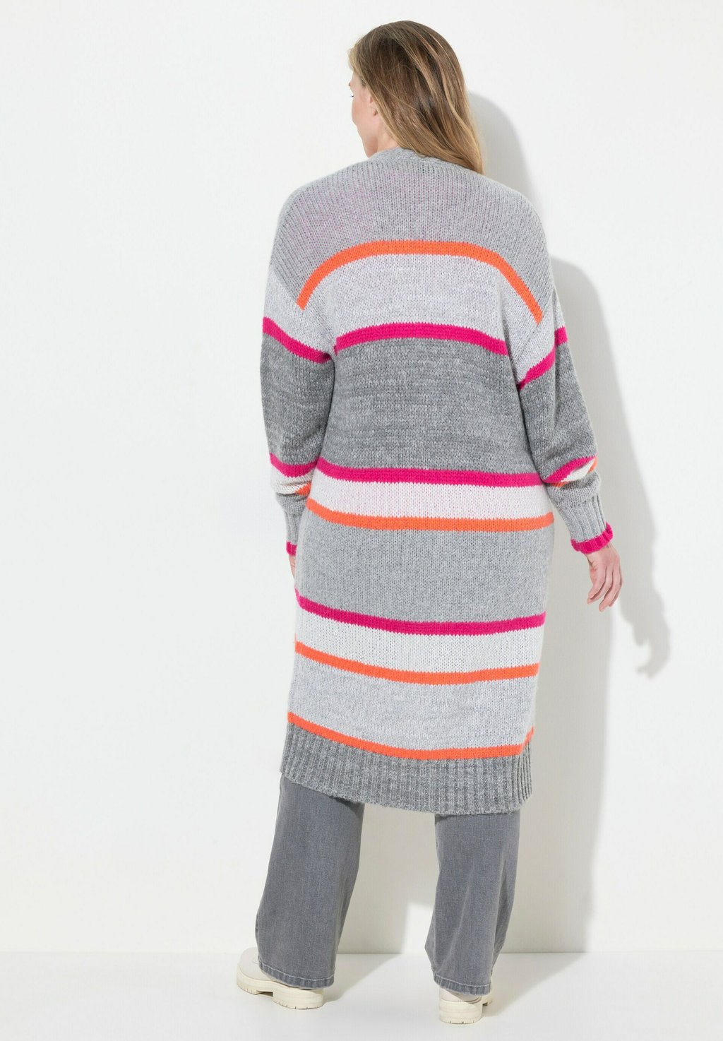 Кардиган KNOPFVERSCHLUSS LANGARM TASCHEN LAURASØN, серый
Кардиган KNOPFVERSCHLUSS LANGARM TASCHEN LAURASØN, серый