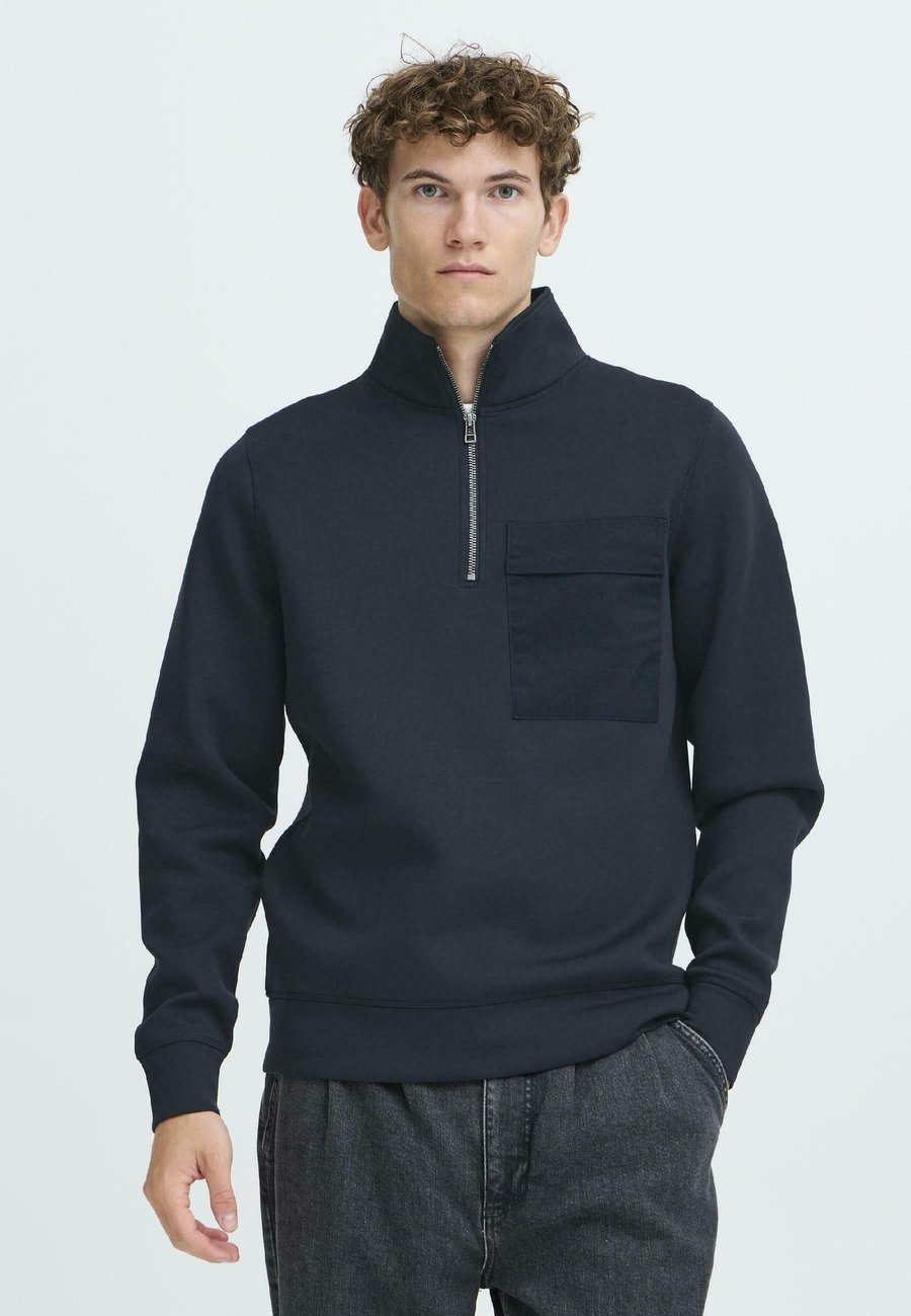 Толстовка Casual Friday CFRO TROYER, Dark Navy/Blue, Синий, Толстовка Casual Friday CFRO TROYER, Dark Navy/Blue
Толстовка Casual Friday CFRO TROYER, Dark Navy/Blue, Синий, Толстовка Casual Friday CFRO TROYER, Dark Navy/Blue