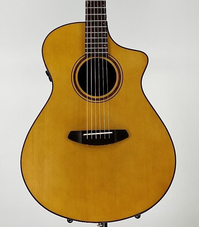 Тонкий состаренный тонер Breedlove Performer Pro Concert в футляре, серийный номер CC22071 Performer Pro Concert Thinline Aged Toner w/ Case Ser# CC22071
Тонкий состаренный тонер Breedlove Performer Pro Concert в футляре, серийный номер CC22071 Performer Pro Concert Thinline Aged Toner w/ Case Ser# CC22071