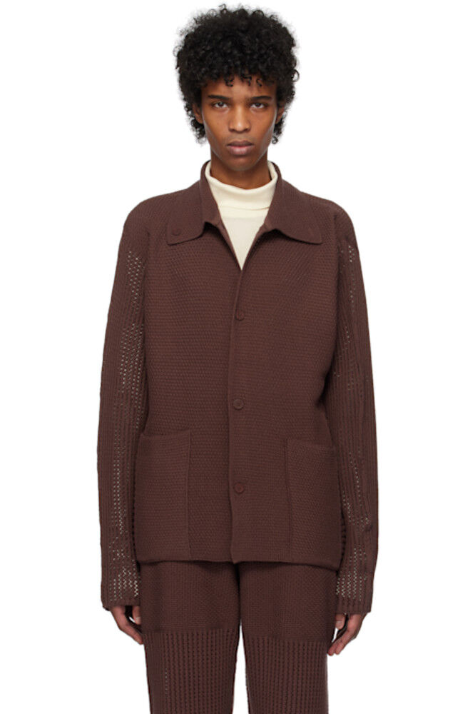 Коричневый вязаный кардиган в деревенском стиле HOMME PLISSÉ ISSEY MIYAKE
Коричневый вязаный кардиган в деревенском стиле HOMME PLISSÉ ISSEY MIYAKE