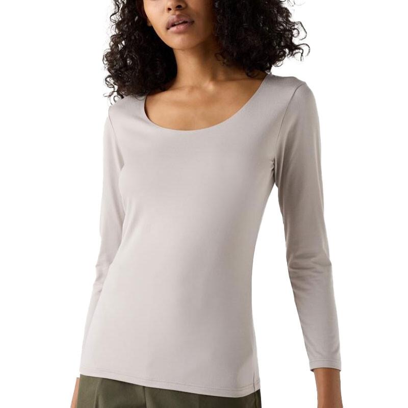 Женский термотоп Uniqlo
Женский термотоп Uniqlo