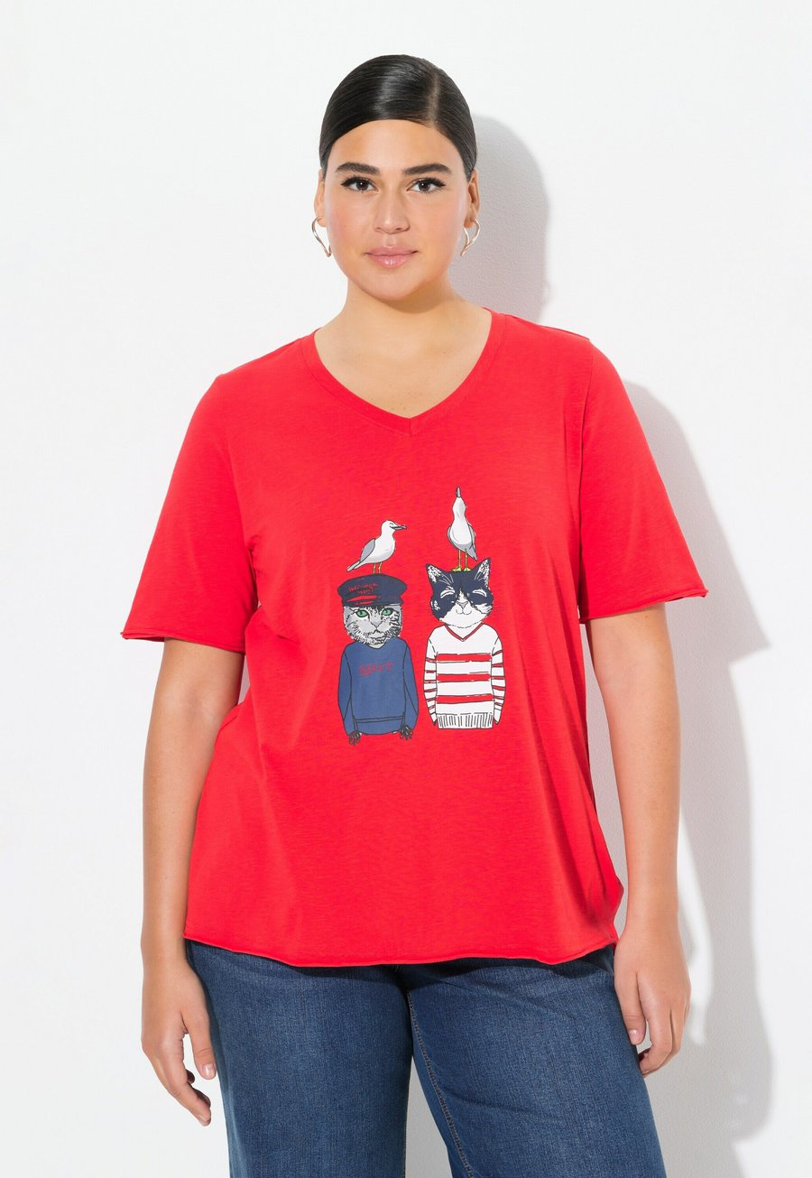 Футболка Ulla Popken MARITIME CAT SHORT SLEEVE GRAPHIC, Neon Red/Red, Красный, Футболка Ulla Popken MARITIME CAT SHORT SLEEVE GRAPHIC, Neon Red/Red
Футболка Ulla Popken MARITIME CAT SHORT SLEEVE GRAPHIC, Neon Red/Red, Красный, Футболка Ulla Popken MARITIME CAT SHORT SLEEVE GRAPHIC, Neon Red/Red