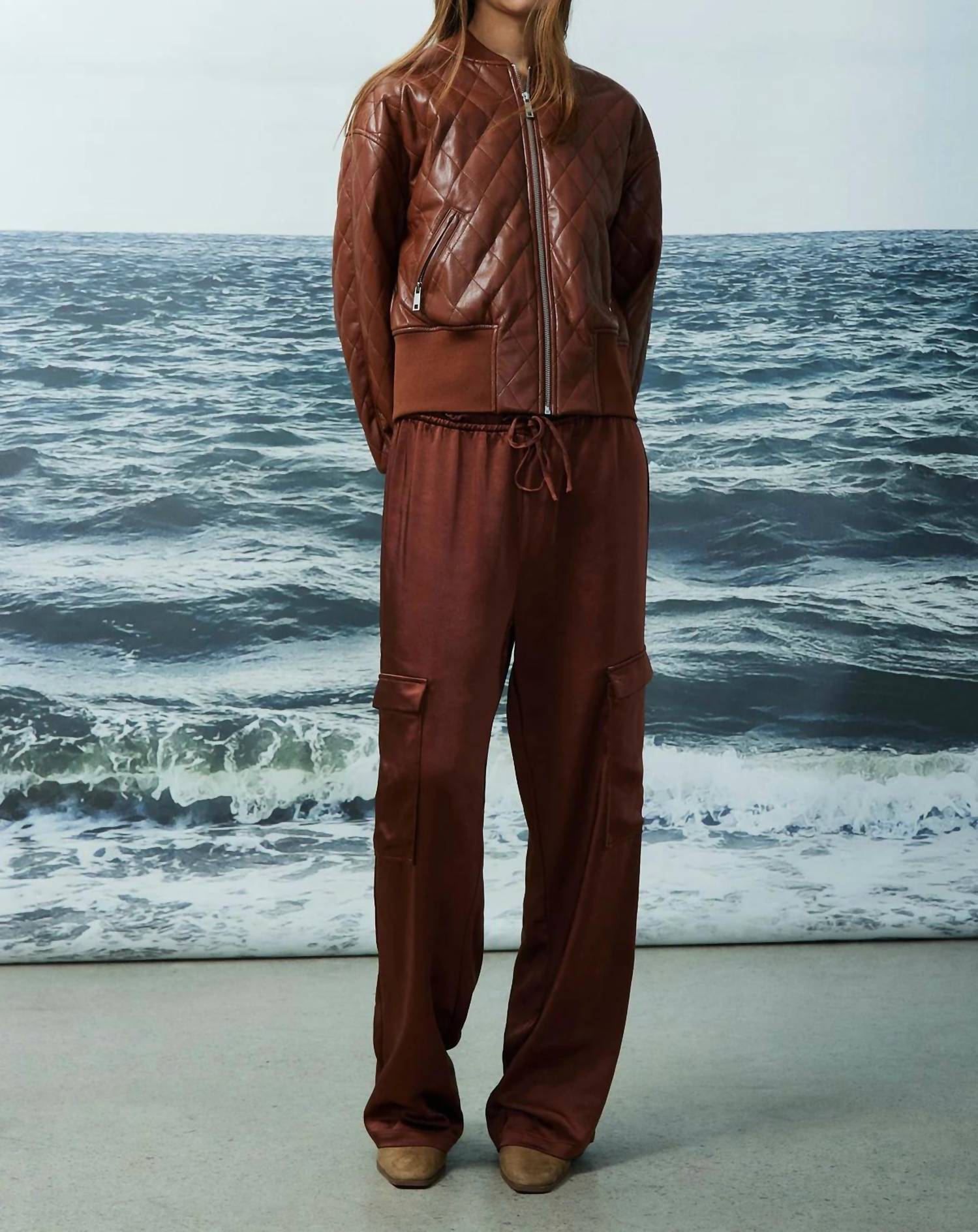 Куртка-бомбер из искусственной кожи Pia насыщенного коричневого цвета MELISSA NEPTON
Куртка-бомбер из искусственной кожи Pia насыщенного коричневого цвета MELISSA NEPTON