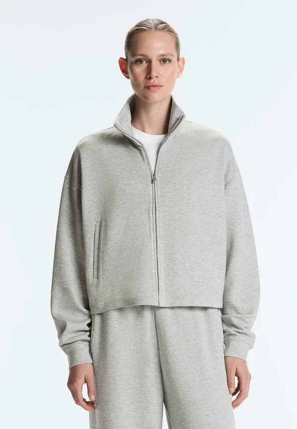 Толстовка на молнии из меланжевого пике Oysho, Light Grey, Серый, Толстовка на молнии из меланжевого пике Oysho, Light Grey
Толстовка на молнии из меланжевого пике Oysho, Light Grey, Серый, Толстовка на молнии из меланжевого пике Oysho, Light Grey