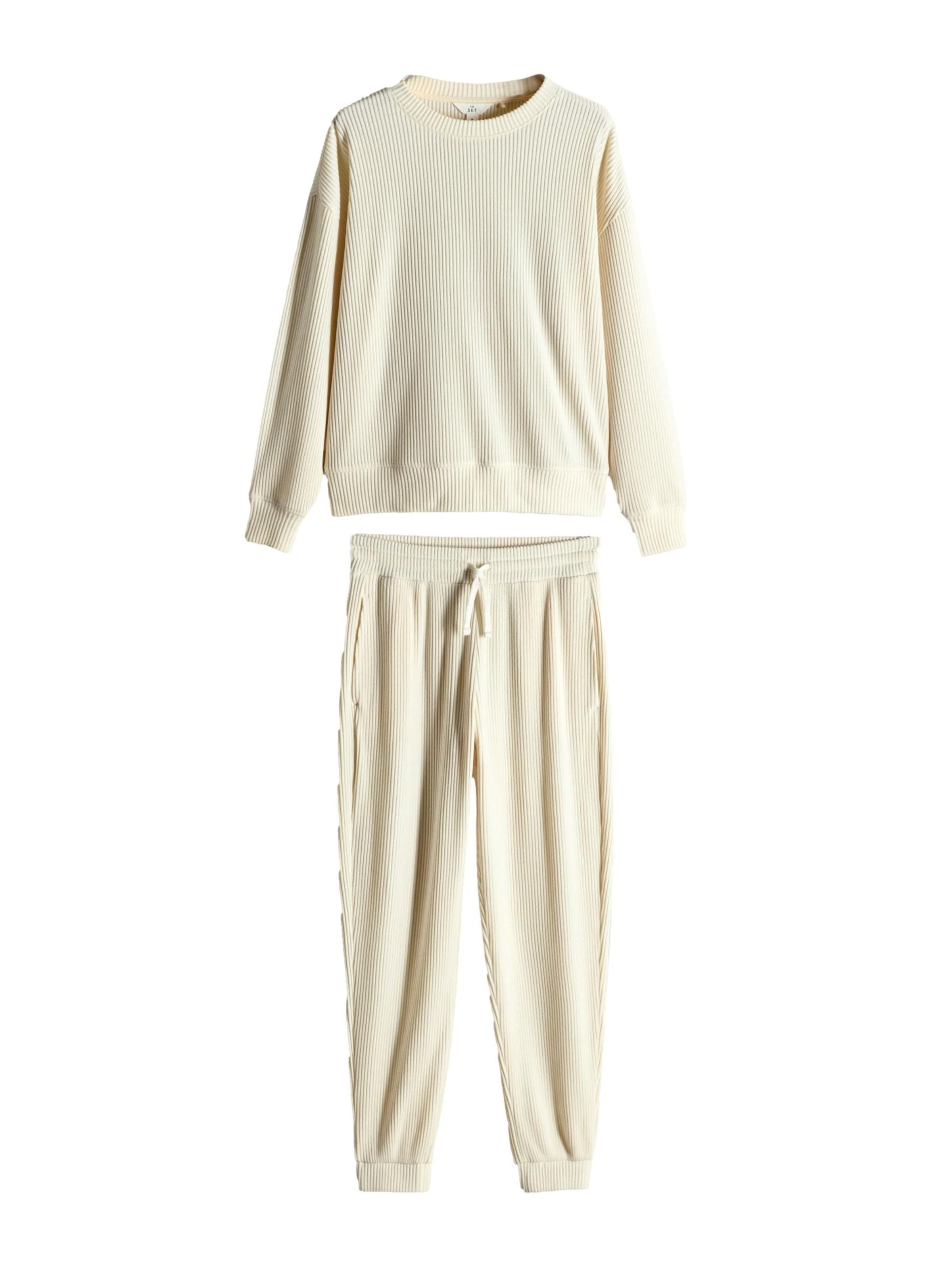 The Set Домашняя одежда в цвете крем
The Set Домашняя одежда в цвете крем