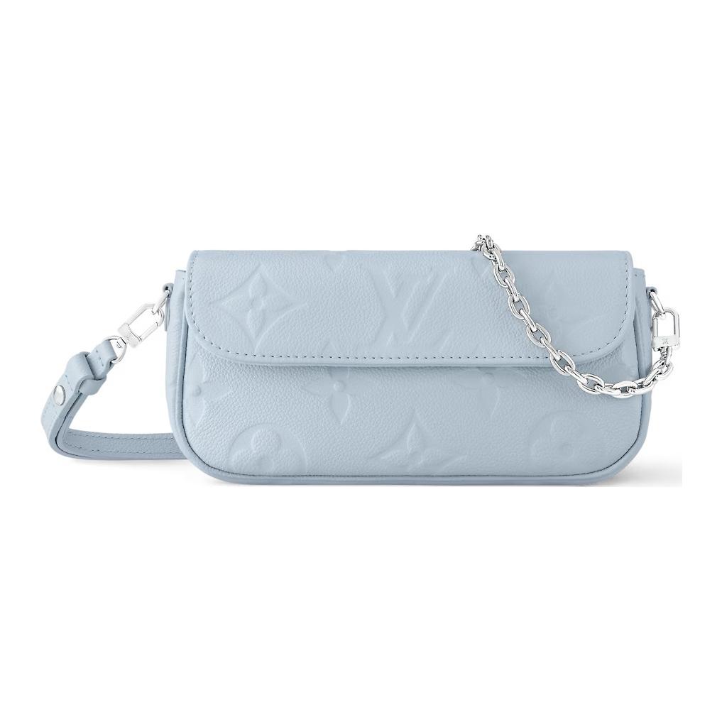 LOUIS VUITTON Сумка через плечо Monogram Empreinte Embossed Soft Grain Cow Leather, женская, синяя
LOUIS VUITTON Сумка через плечо Monogram Empreinte Embossed Soft Grain Cow Leather, женская, синяя