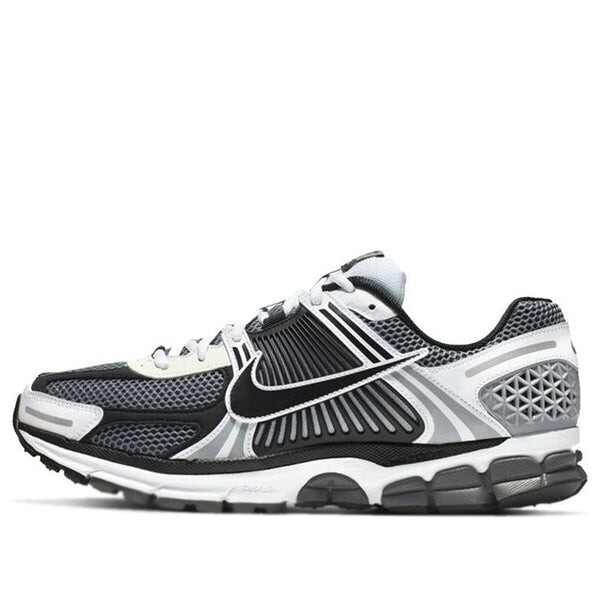 Кроссовки air zoom vomero 5 se sp Nike, серый
Кроссовки air zoom vomero 5 se sp Nike, серый
