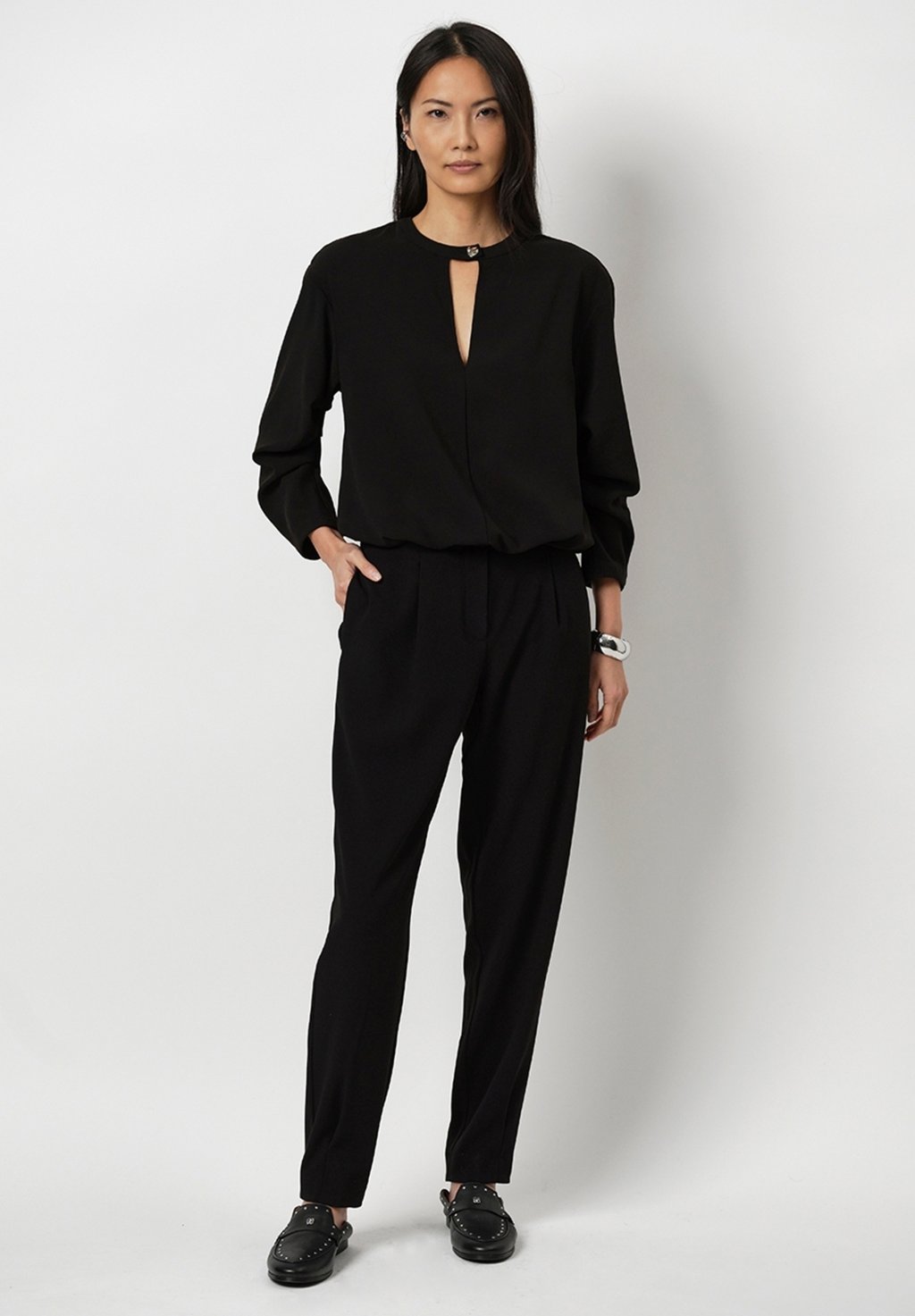 Брюки MIMOU CONSTRUCTED Dante6, черный
Брюки MIMOU CONSTRUCTED Dante6, черный