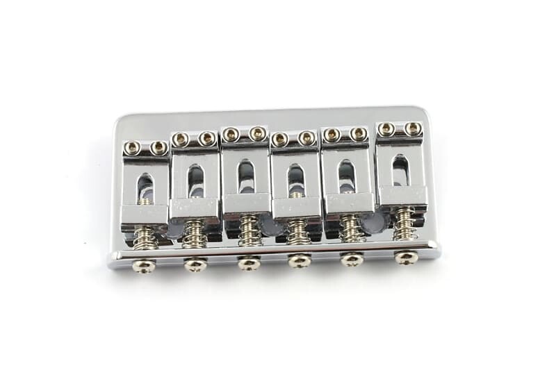 Стальной бридж без тремоло для Fender Strat - CHROME Allparts SB-0100-010
Стальной бридж без тремоло для Fender Strat - CHROME Allparts SB-0100-010
