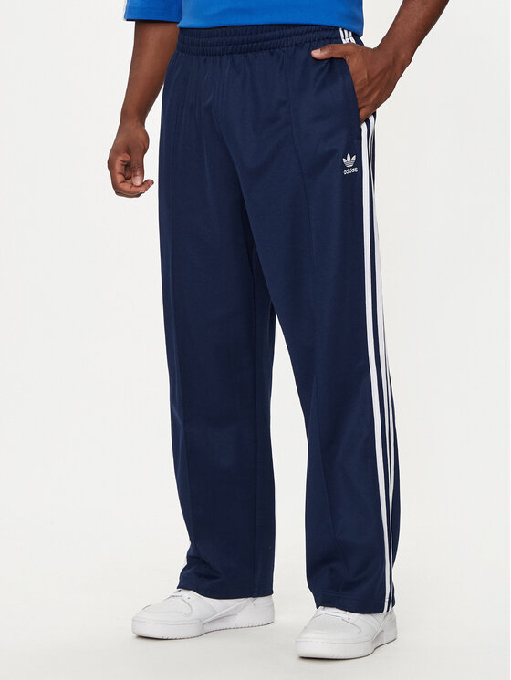Спортивные брюки baggy fit adicolor Firebird IZ2466 Adidas, синий
Спортивные брюки baggy fit adicolor Firebird IZ2466 Adidas, синий