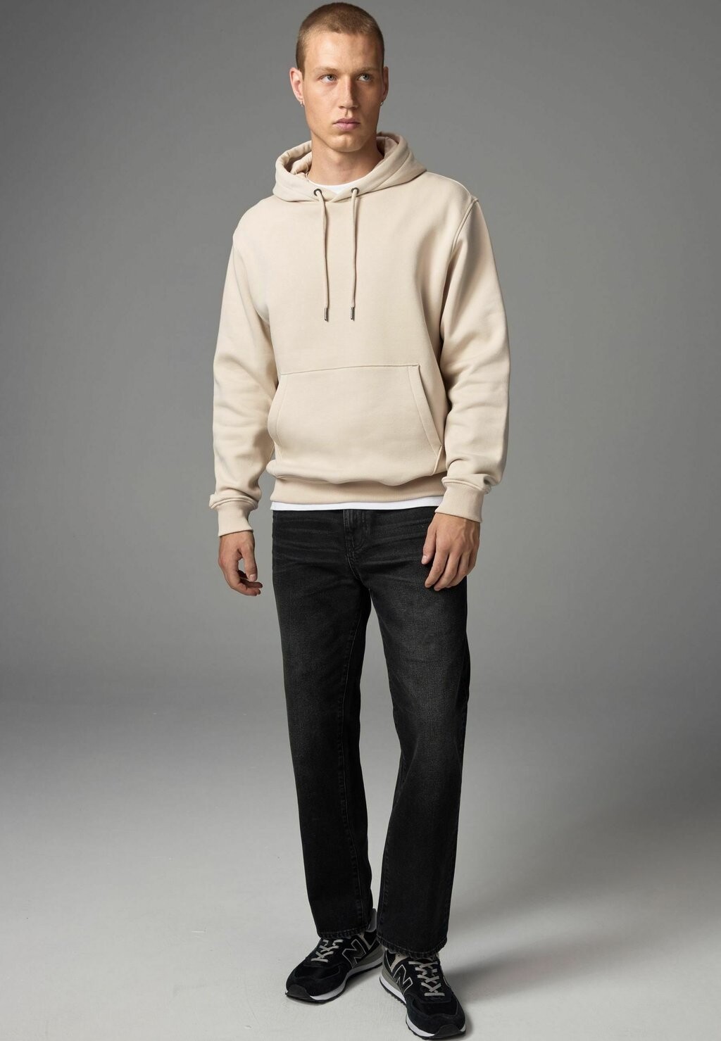 Толстовка с капюшоном STANDARD Next, бежевый
Толстовка с капюшоном STANDARD Next, бежевый