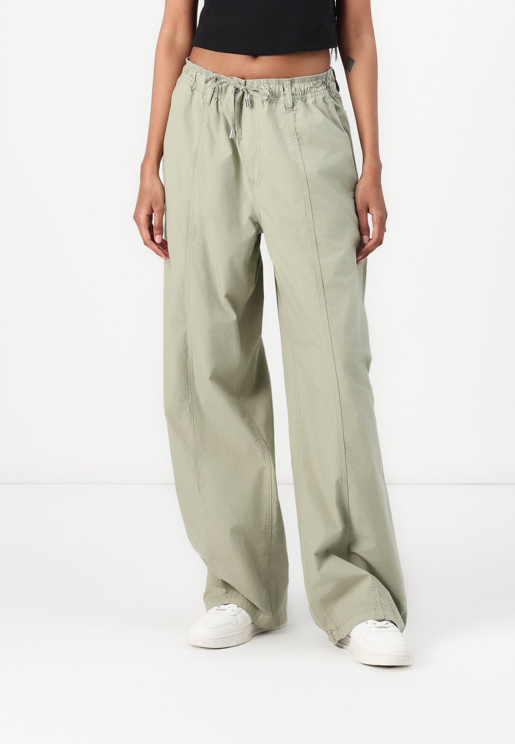 Брюки INDULI HUGO, хаки
Брюки INDULI HUGO, хаки