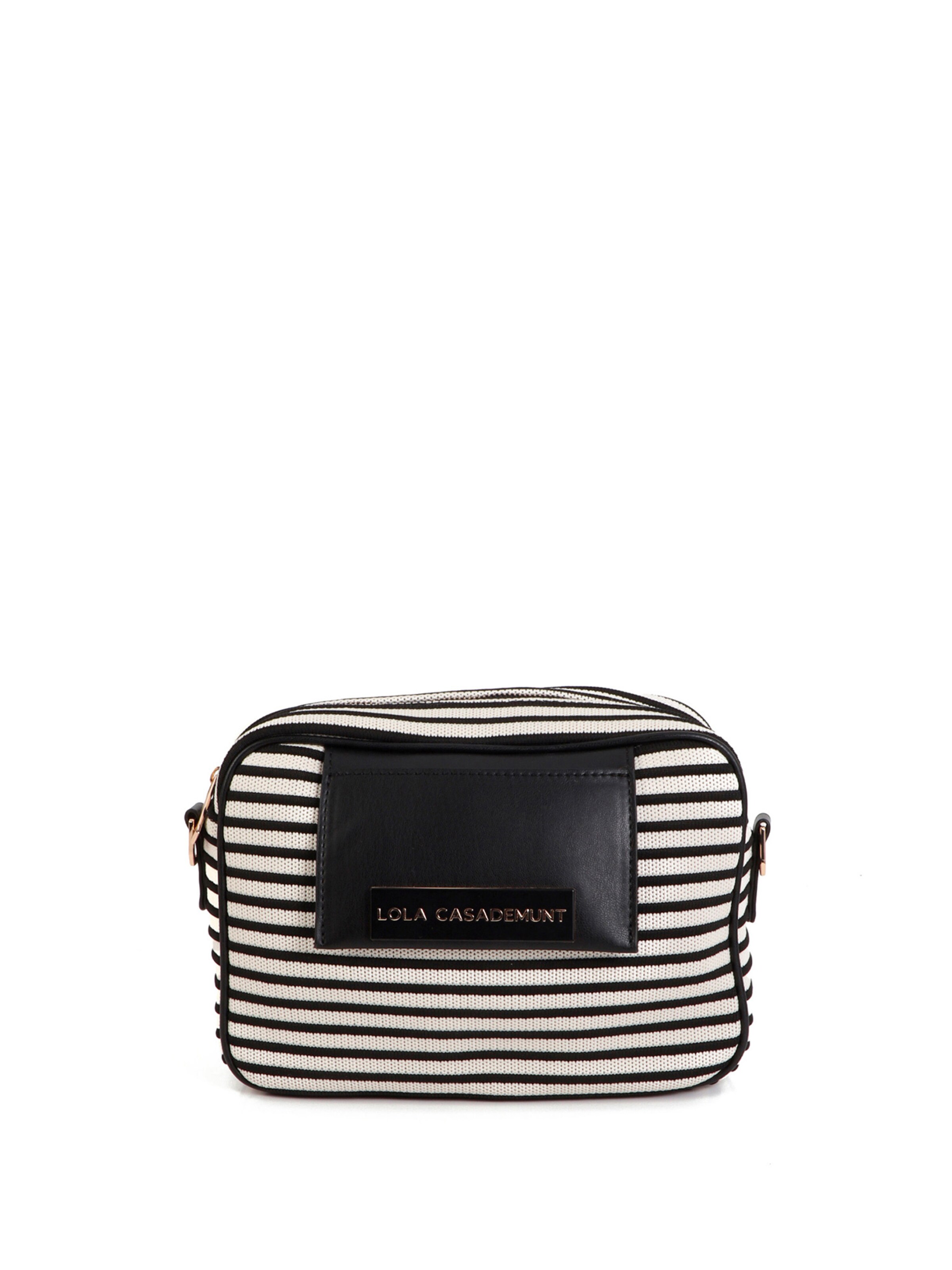 Lola Casademunt Сумка через плечо в черном и натуральном белом цветах
Lola Casademunt Сумка через плечо в черном и натуральном белом цветах