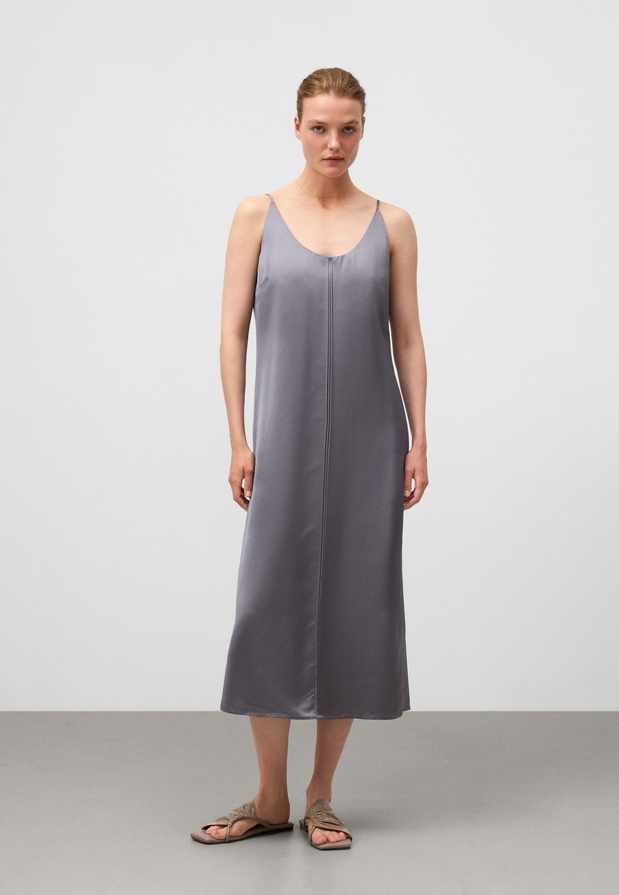 Платье ADOLFO DOMINGUEZ Day dress, Grey
Платье ADOLFO DOMINGUEZ Day dress, Grey