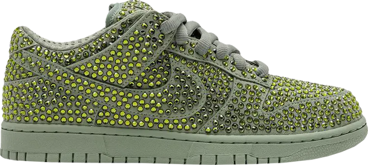 Лимитированные кроссовки Nike Cactus Plant Flea Market x Swarovski x Dunk Low 'Spiral Sage', зеленый
Лимитированные кроссовки Nike Cactus Plant Flea Market x Swarovski x Dunk Low 'Spiral Sage', зеленый