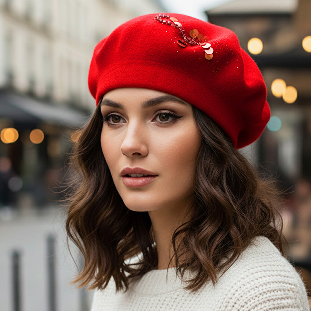 Декоративная зимняя шапка-берет, украшенная пайетками и стразами FASHNZFAB, красный
Декоративная зимняя шапка-берет, украшенная пайетками и стразами FASHNZFAB, красный