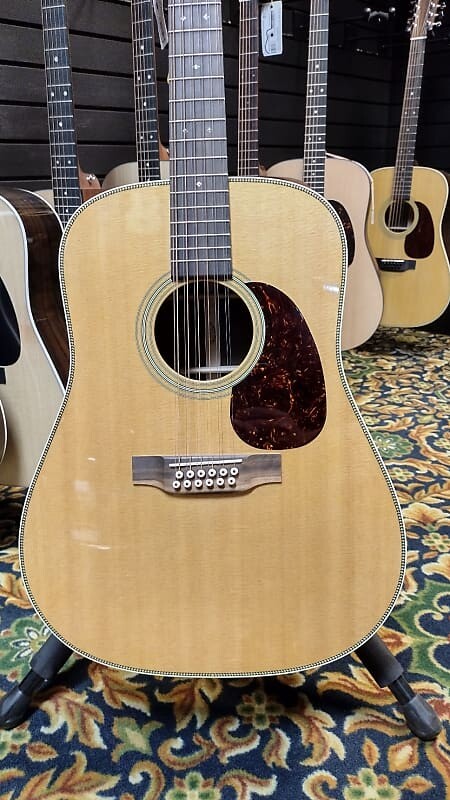 Стандартная серия Martin HD12-28
Стандартная серия Martin HD12-28