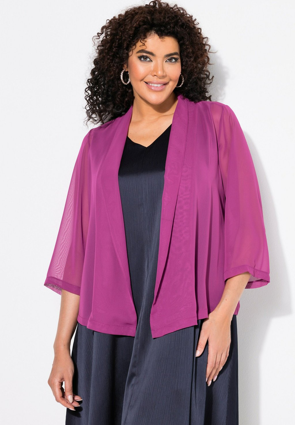 Летняя куртка SHAWL COLLARED Ulla Popken, темно-фиолетовый
Летняя куртка SHAWL COLLARED Ulla Popken, темно-фиолетовый