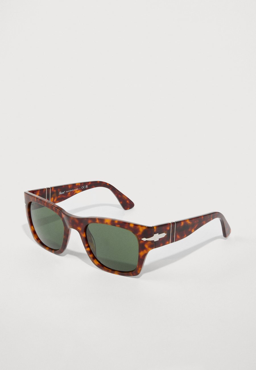 Солнцезащитные очки Persol UNISEX, Havana/Green/Brown
Солнцезащитные очки Persol UNISEX, Havana/Green/Brown