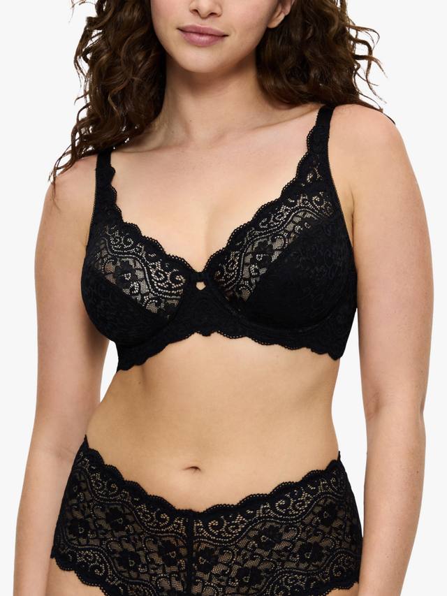 Бюстгальтер Amourette с косточками Triumph, Black
Бюстгальтер Amourette с косточками Triumph, Black