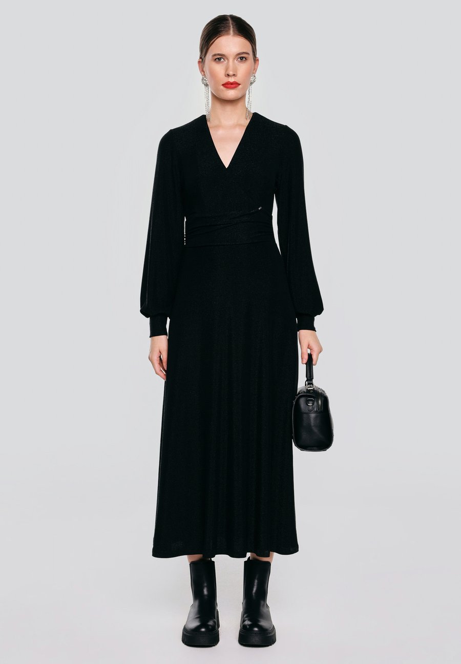 Платье Big Star DANIELA, Schwarz/Black
Платье Big Star DANIELA, Schwarz/Black