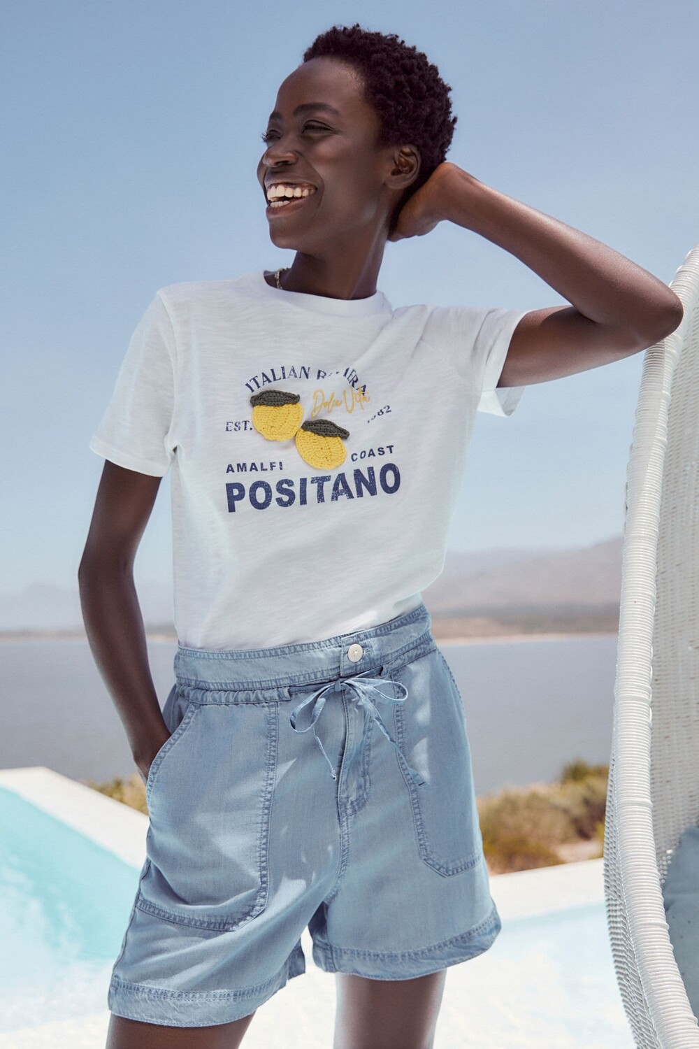 Шорты из тенселя средней длины с завязкой на талии Next, синий
Шорты из тенселя средней длины с завязкой на талии Next, синий