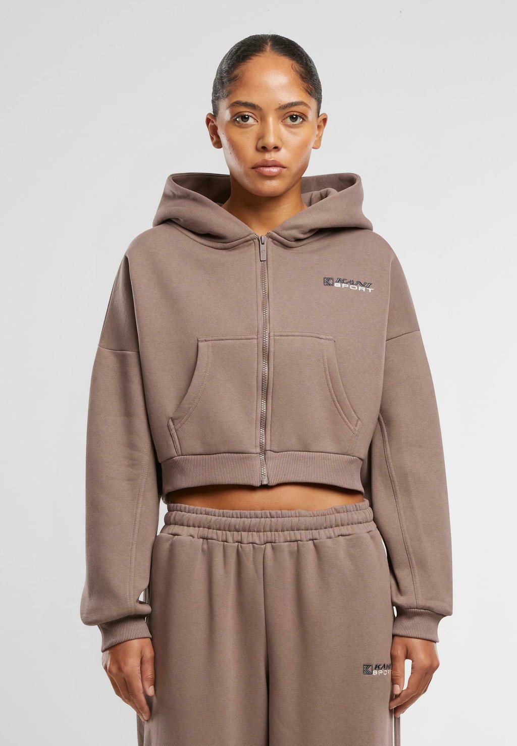 Толстовка на молнии Karl Kani, коричневый
Толстовка на молнии Karl Kani, коричневый