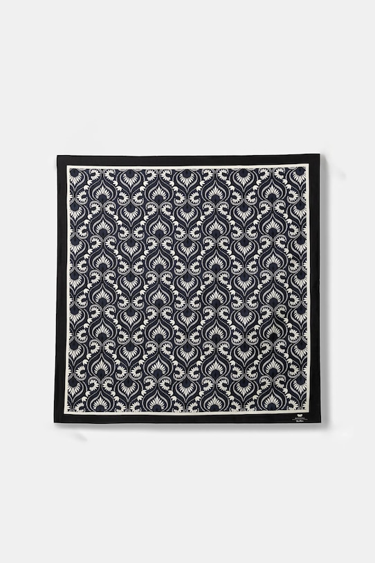 Шелковый шарф aonesto Weekend Max Mara, темно-синий
Шелковый шарф aonesto Weekend Max Mara, темно-синий