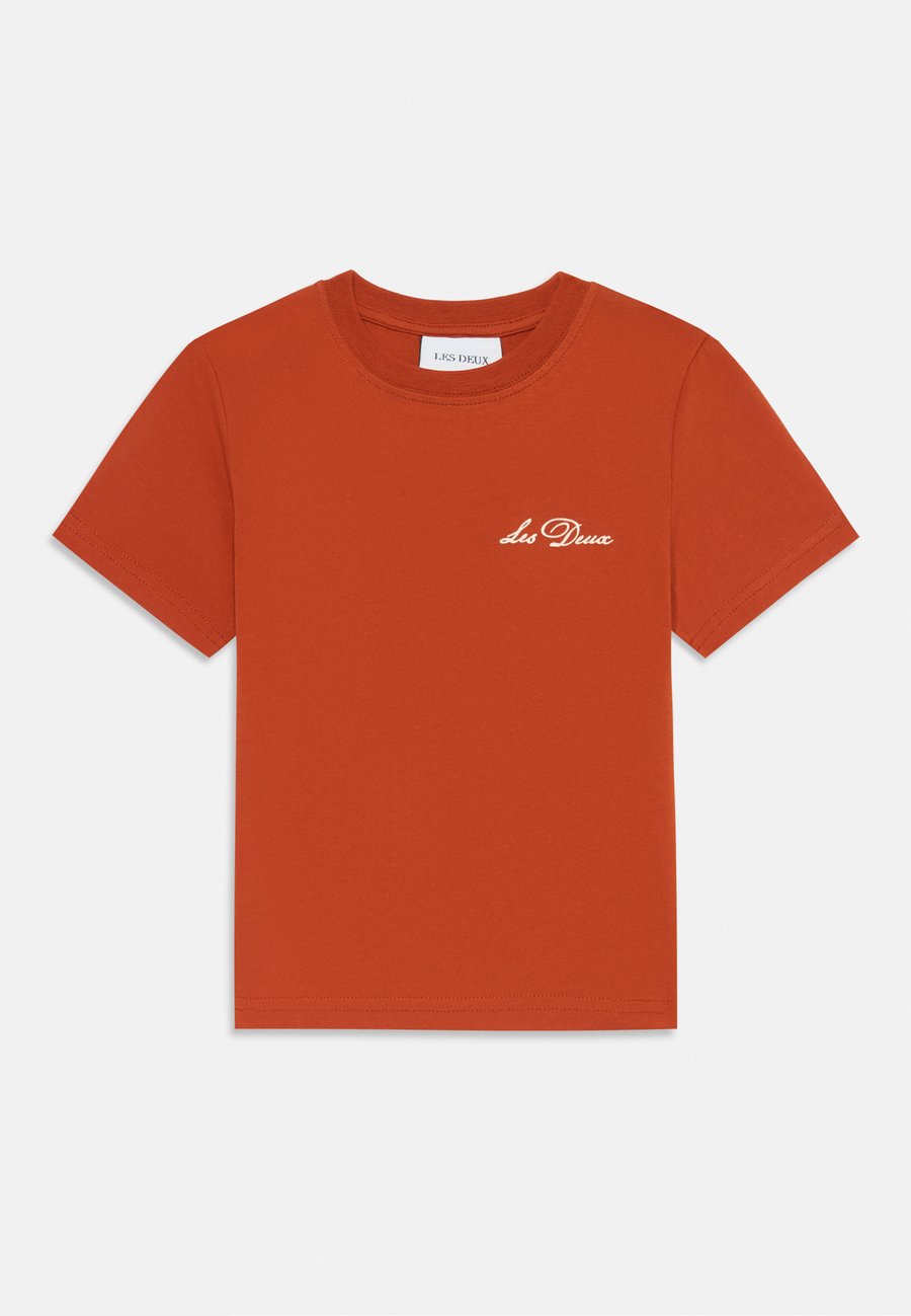 Футболка Les Deux CREW UNISEX, Potters Clay/Red, Красный, Футболка Les Deux CREW UNISEX, Potters Clay/Red
Футболка Les Deux CREW UNISEX, Potters Clay/Red, Красный, Футболка Les Deux CREW UNISEX, Potters Clay/Red