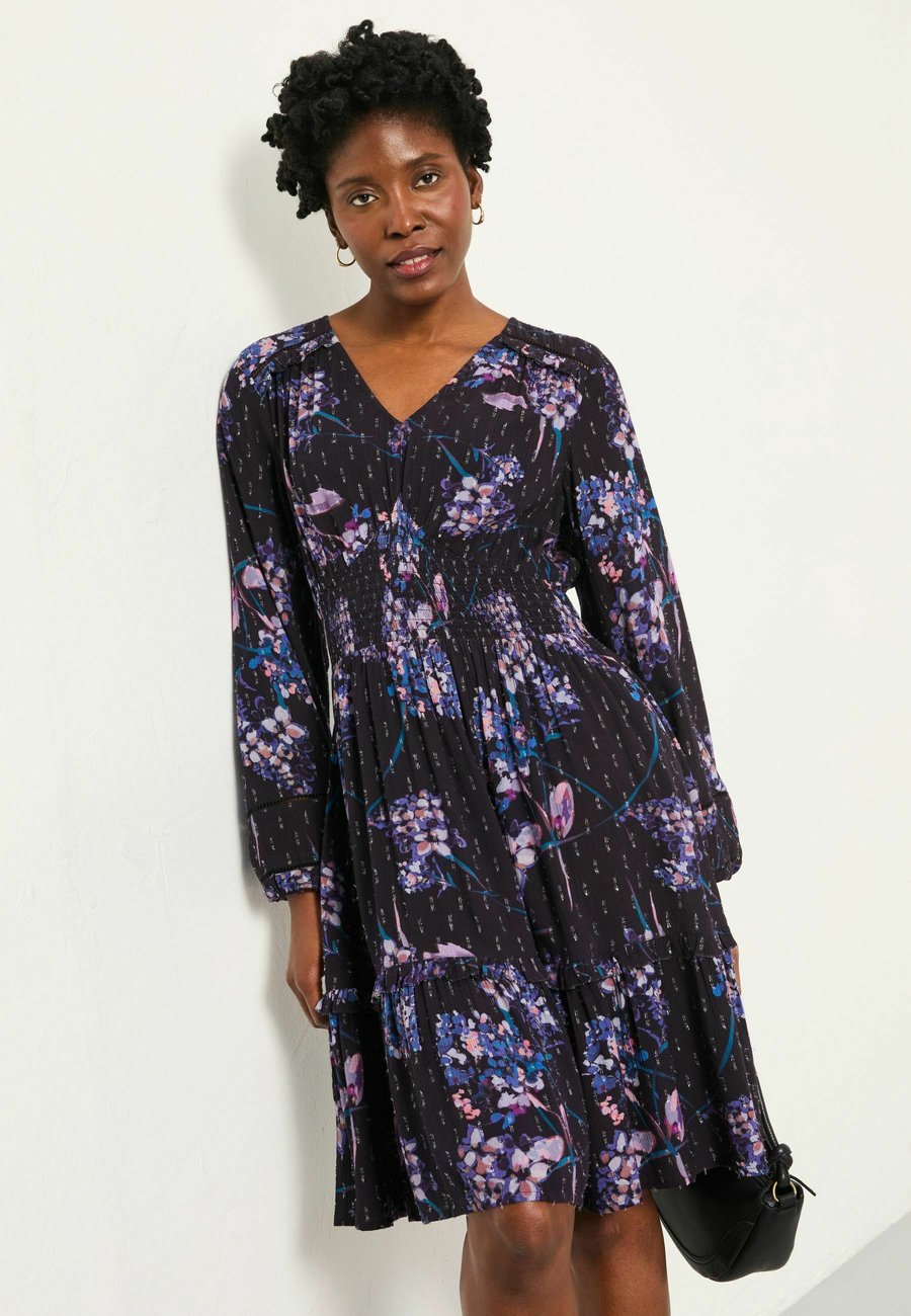 Платье FatFace REGULAR FIT , Dark Purple Heritage Floral/Purple
Платье FatFace REGULAR FIT , Dark Purple Heritage Floral/Purple