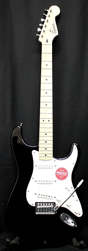 Электрогитара Squier Sonic Stratocaster Electric Guitar Black
Электрогитара Squier Sonic Stratocaster Electric Guitar Black