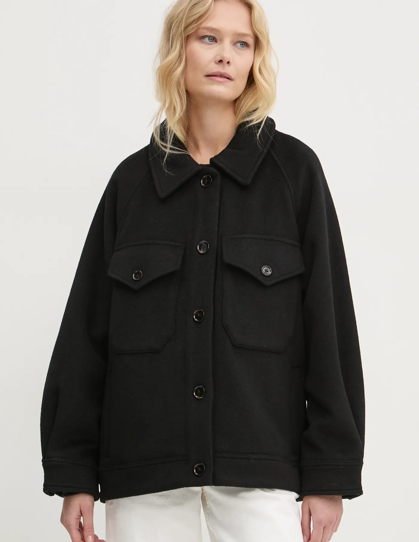 Шерстяная куртка Abercrombie & Fitch, черный
Шерстяная куртка Abercrombie & Fitch, черный