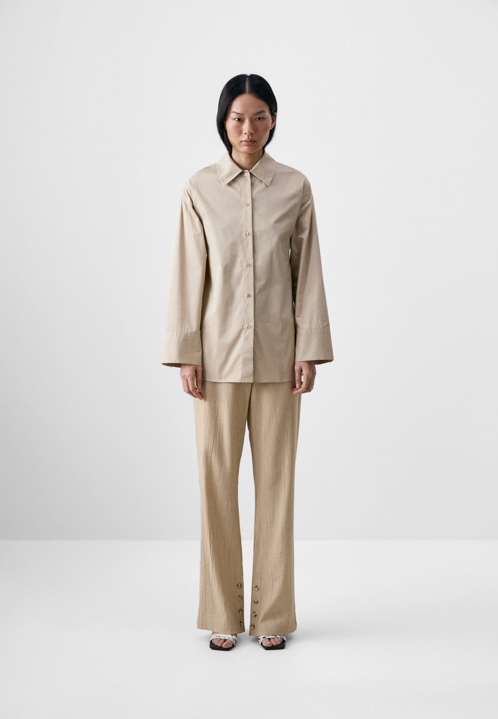 Блузка на пуговицах SACATA Samsøe Samsøe, песочный
Блузка на пуговицах SACATA Samsøe Samsøe, песочный