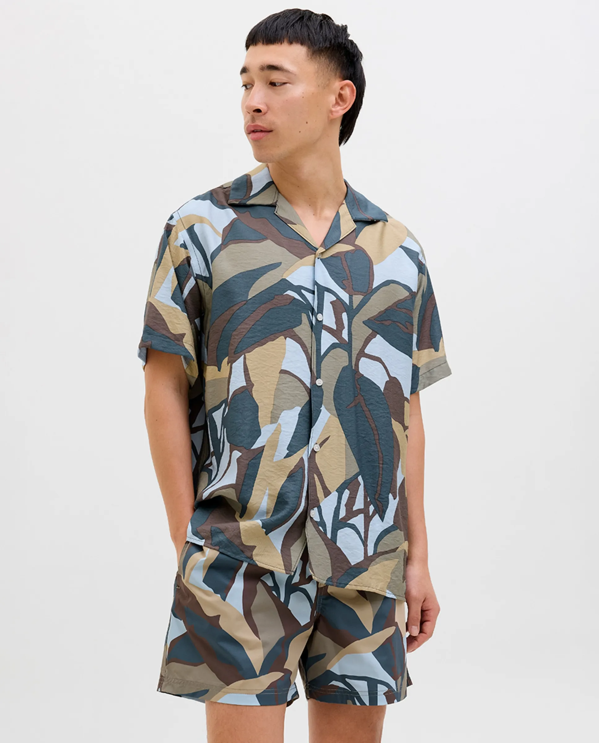 Мужская рубашка с коротким рукавом Jack & Jones, зеленый
Мужская рубашка с коротким рукавом Jack & Jones, зеленый