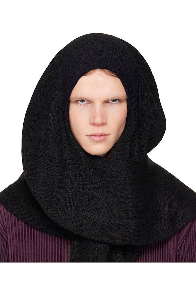 Кашемировый зимний шарф Homme Plissé Issey Miyake, черный
Кашемировый зимний шарф Homme Plissé Issey Miyake, черный