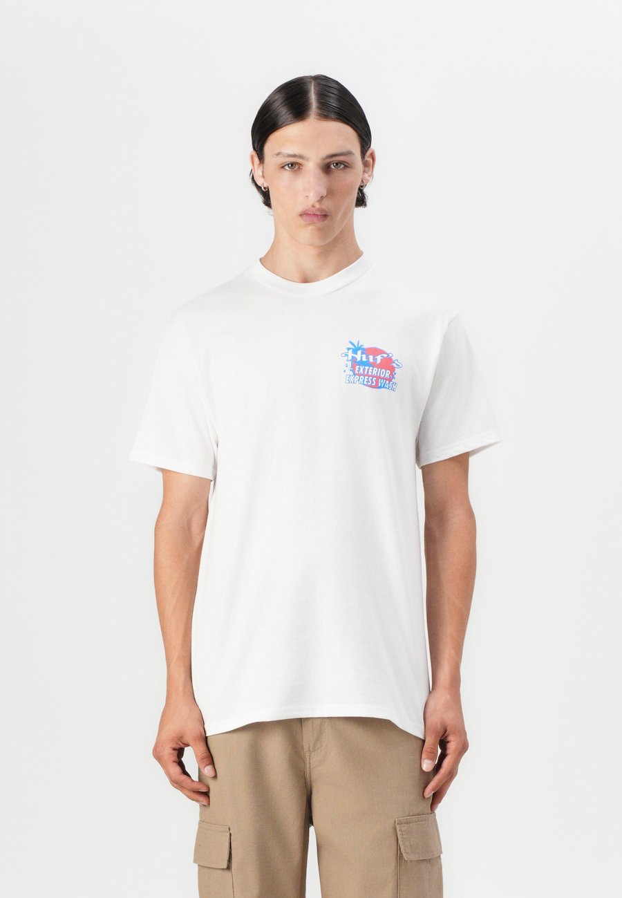 Футболка HUF FULL SERVICE TEE UNISEX, White, Белый, Футболка HUF FULL SERVICE TEE UNISEX, White
Футболка HUF FULL SERVICE TEE UNISEX, White, Белый, Футболка HUF FULL SERVICE TEE UNISEX, White