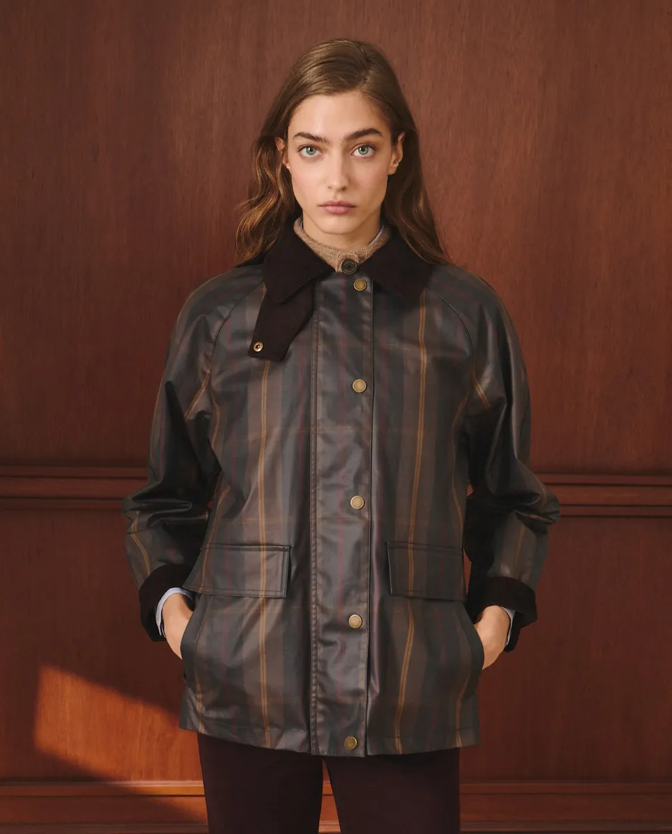 Женская короткая парка с принтом Lloyd's, синий
Женская короткая парка с принтом Lloyd's, синий