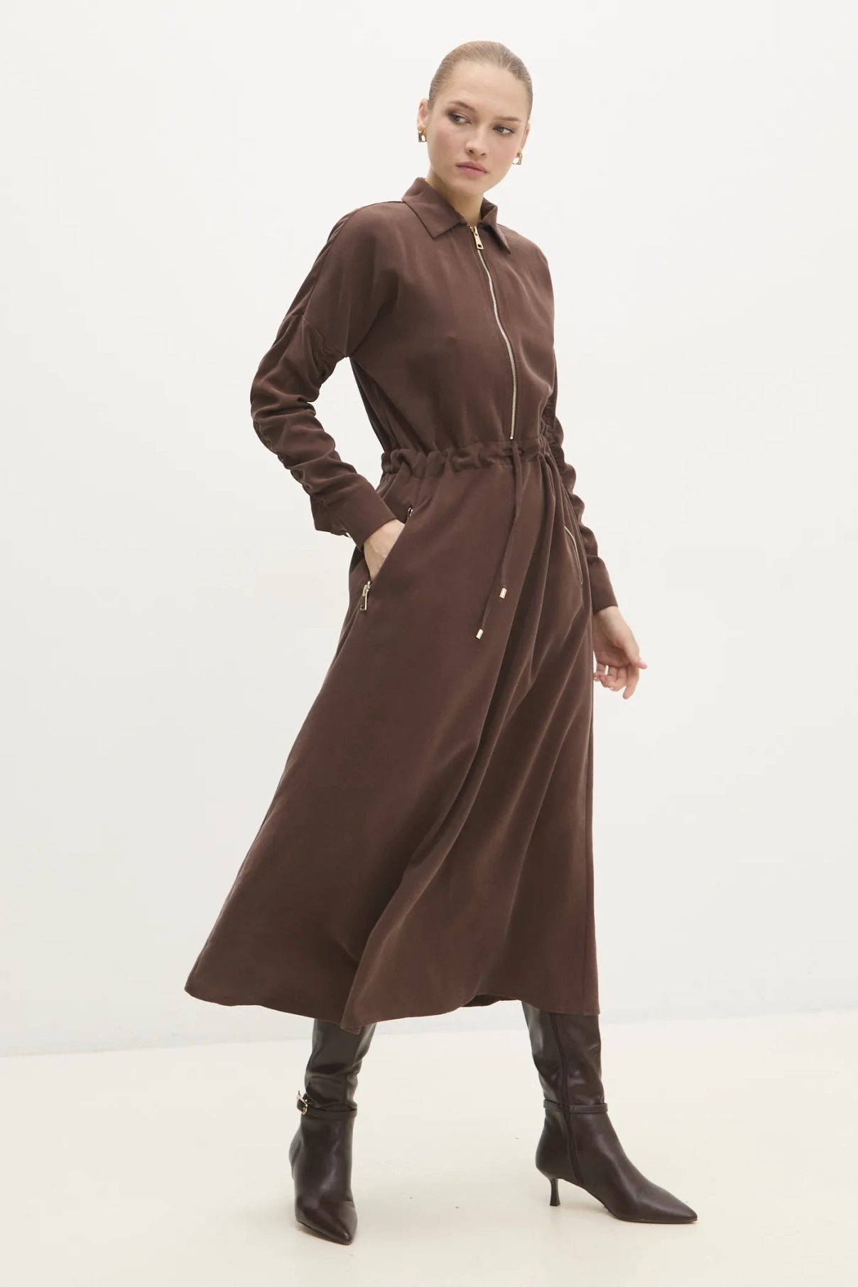 Платье Answear Lab, коричневый
Платье Answear Lab, коричневый