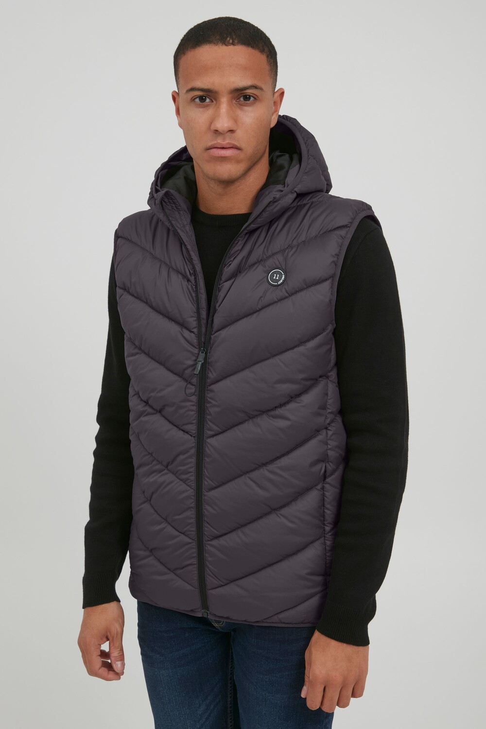 Утепленный жилет 11 Project, серый
Утепленный жилет 11 Project, серый