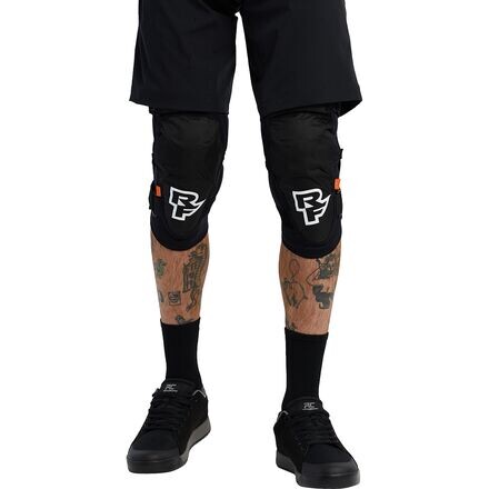 Наколенник из засады Race Face, черный
Наколенник из засады Race Face, черный